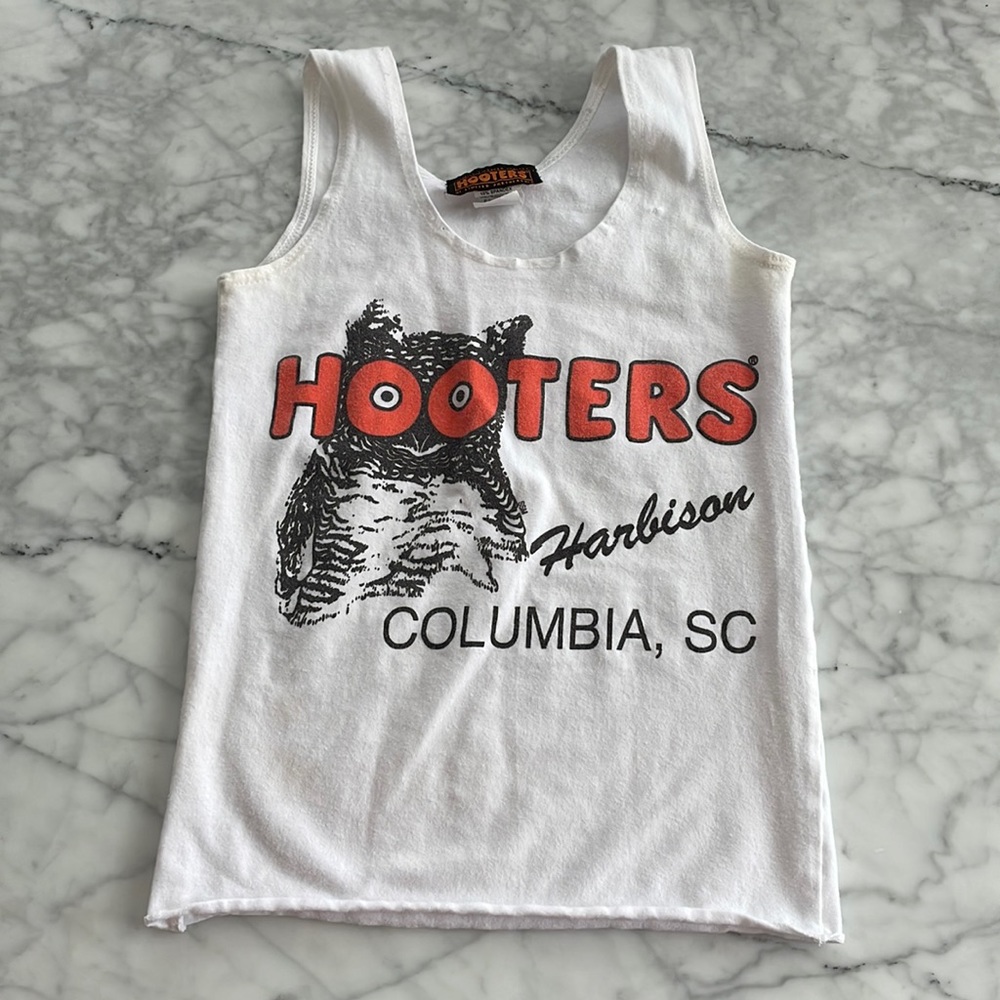 Hooters Columbia South Carolina Harbison tank top